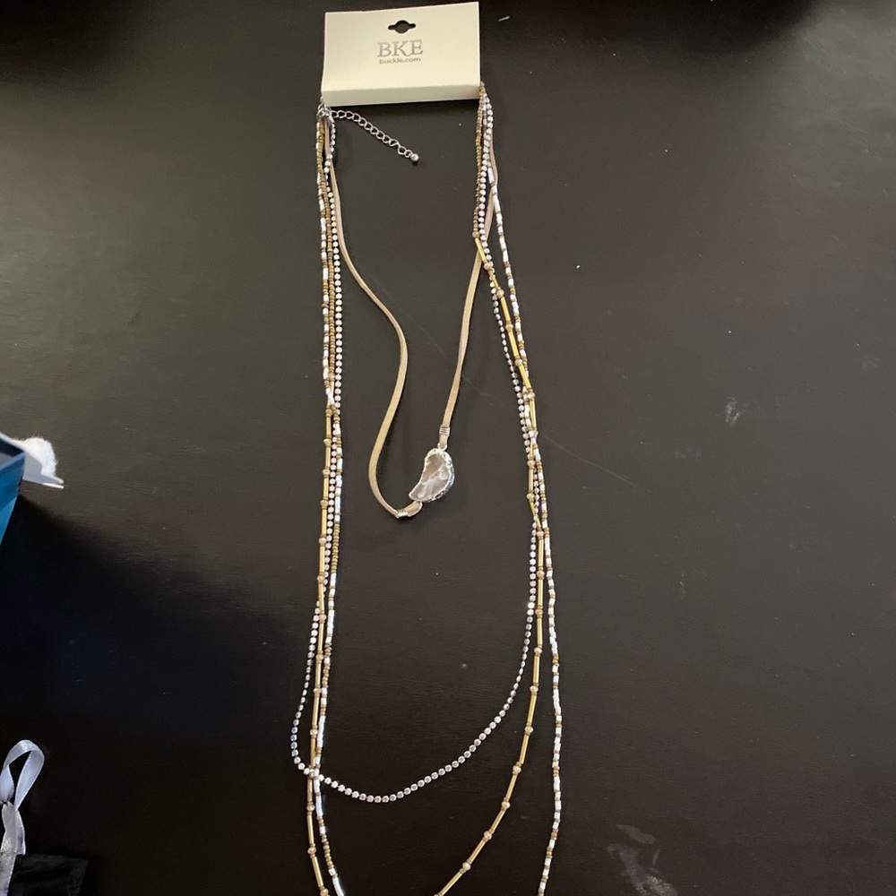 Necklaces - Picture 2 of 5